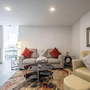 Apartment Modern Contemporary 2 Bedroom, Halifax